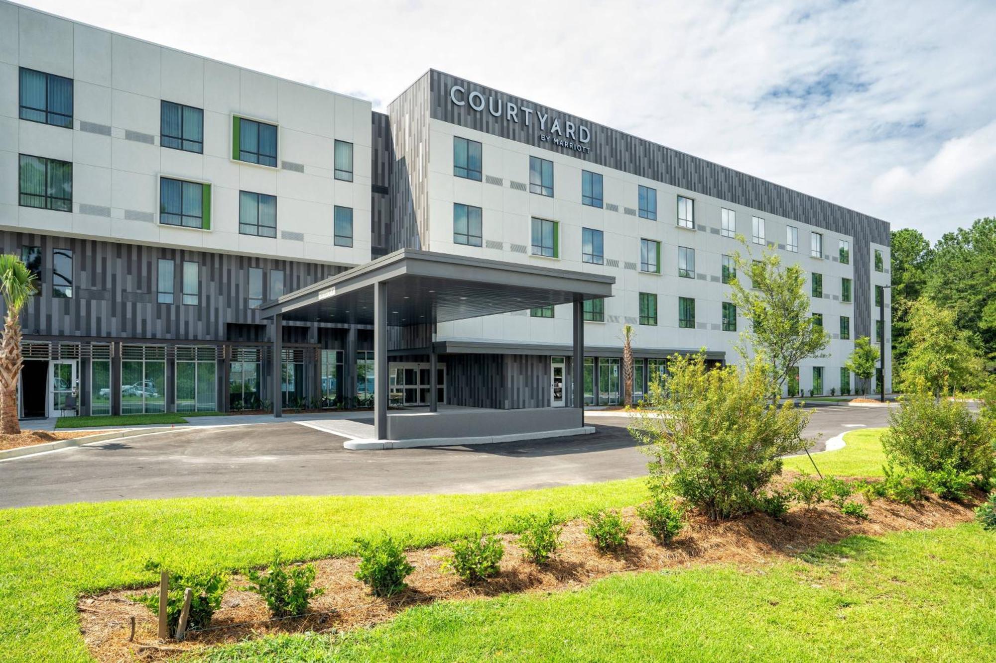 Courtyard By Marriott Charleston-North Charleston Hotel Exterior photo